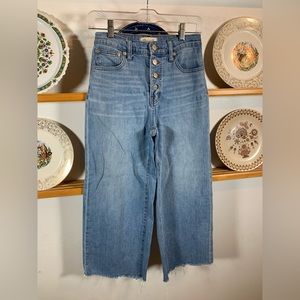 Madewell Wide Leg Crop Button Fly Size 25. Light Wash. Frayed Hem.